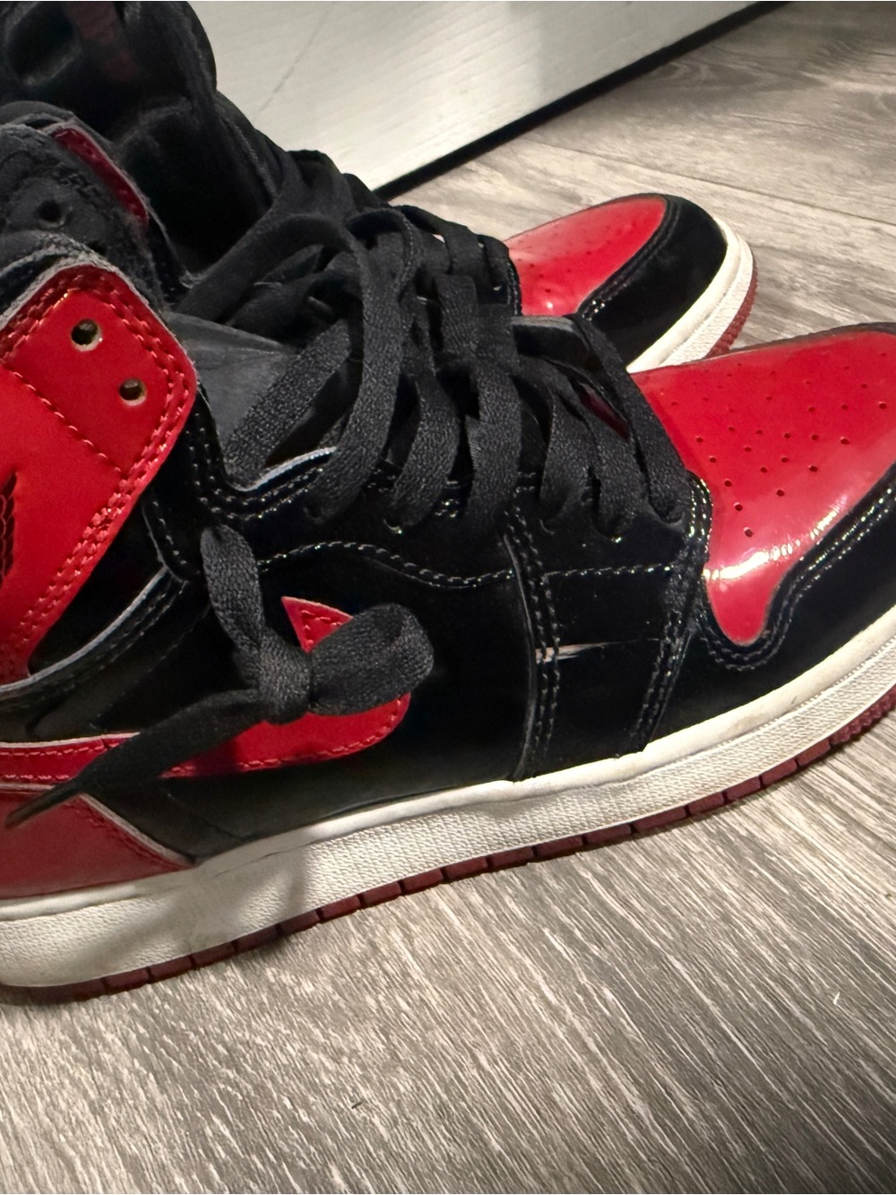 Men's High-Top Athletic Sneakers in Black and Red